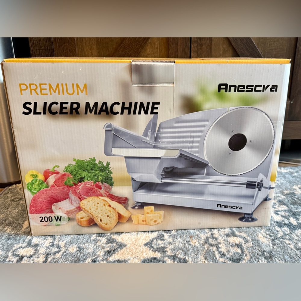 Anescra Slicer Machine includes 2 blades